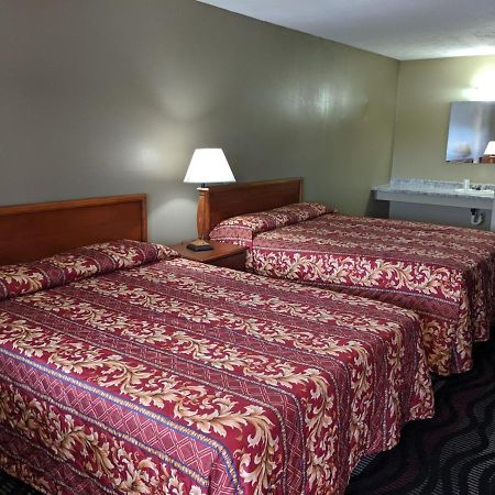 Key West Inn - Hobart Мерріллвілл Екстер'єр фото